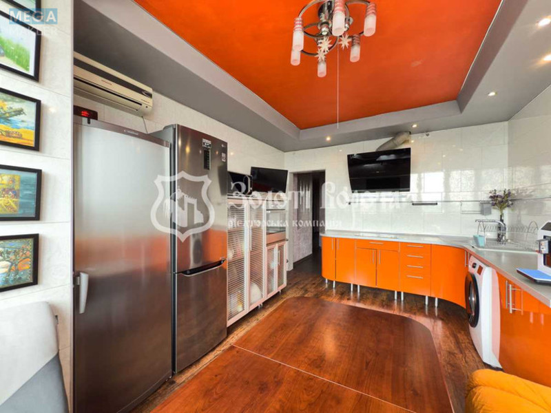 Продаж 3 кімнатної квартири (120/67/16), 19 пов. 32 пов. будинку, <a class="location-link" href="/kiev/" title="Недвижимость Київ">Київ</a>, <a class="location-link" href="/kiev/dneprovskij/" title="Недвижимость Дніпровський район">Дніпровський р-н</a>, Харківське шосе, 19а (изображение 12)