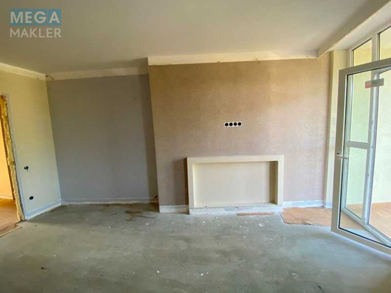 Продаж 3 кімнатної квартири (89,8/?/14,5), 2 пов. 6 пов. будинку, <a class="location-link" href="/lviv/" title="Недвижимость Львів">Львів</a>, <a class="location-link" href="/lviv/lychakovskij/" title="Недвижимость Личаківський район">Личаківський р-н</a>, Пасічна, 33 (изображение 4)