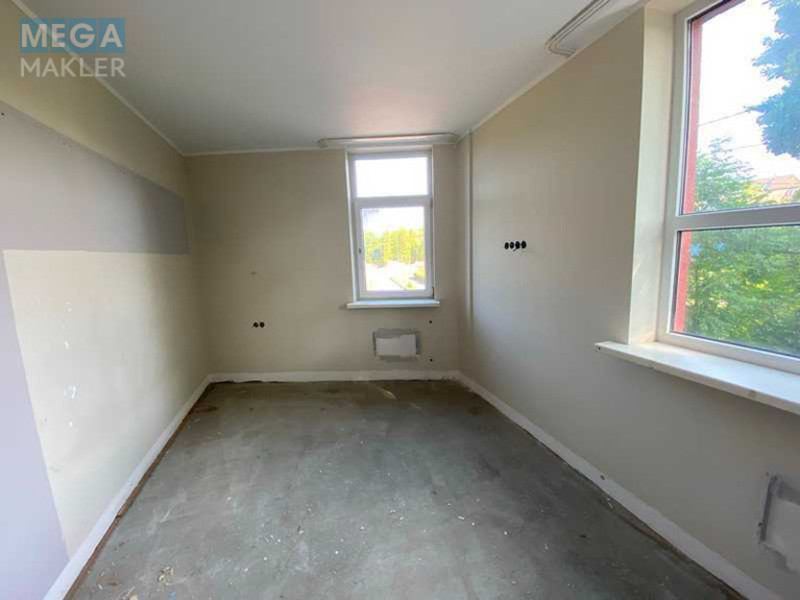 Продаж 3 кімнатної квартири (89,8/?/14,5), 2 пов. 6 пов. будинку, <a class="location-link" href="/lviv/" title="Недвижимость Львів">Львів</a>, <a class="location-link" href="/lviv/lychakovskij/" title="Недвижимость Личаківський район">Личаківський р-н</a>, Пасічна, 33 (изображение 6)