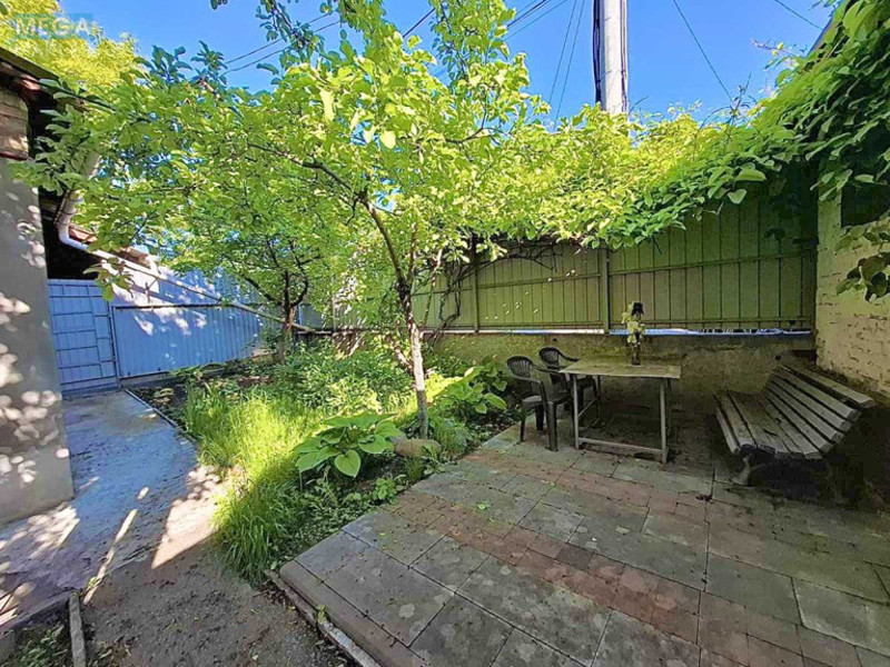 Продаж дома, 2 поверху, 117 кв.м, 4 кімнати, ділянка 3 сотки, <a class="location-link" href="/kiev/" title="Недвижимость Київ">Київ</a>, <a class="location-link" href="/kiev/podolskij/" title="Недвижимость Подільський район">Подільський р-н</a>, Жашківська вул., 1 (изображение 5)