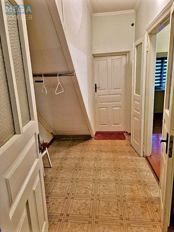 Продаж дома, 2 поверху, 117 кв.м, 4 кімнати, ділянка 3 сотки, <a class="location-link" href="/kiev/" title="Недвижимость Київ">Київ</a>, <a class="location-link" href="/kiev/podolskij/" title="Недвижимость Подільський район">Подільський р-н</a>, Жашківська вул., 1 (изображение 9)