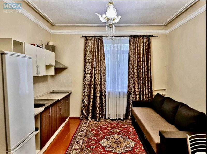 Продаж дома, 2 поверху, 117 кв.м, 4 кімнати, ділянка 3 сотки, <a class="location-link" href="/kiev/" title="Недвижимость Київ">Київ</a>, <a class="location-link" href="/kiev/podolskij/" title="Недвижимость Подільський район">Подільський р-н</a>, Жашківська вул., 1 (изображение 10)