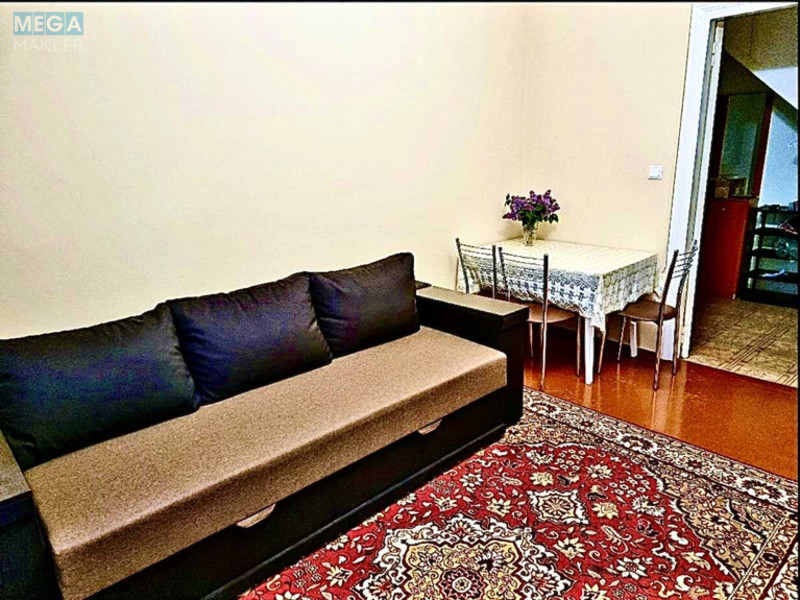 Продаж дома, 2 поверху, 117 кв.м, 4 кімнати, ділянка 3 сотки, <a class="location-link" href="/kiev/" title="Недвижимость Київ">Київ</a>, <a class="location-link" href="/kiev/podolskij/" title="Недвижимость Подільський район">Подільський р-н</a>, Жашківська вул., 1 (изображение 12)