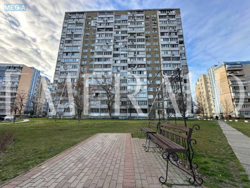 Продаж 3 кімнатної квартири (75/41/8), 6 пов. 16 пов. будинку, <a class="location-link" href="/kiev/" title="Недвижимость Київ">Київ</a>, <a class="location-link" href="/kiev/desnyanskij/" title="Недвижимость Деснянський район">Деснянський р-н</a>, Владимира Маяковского просп., 23 (изображение 3)