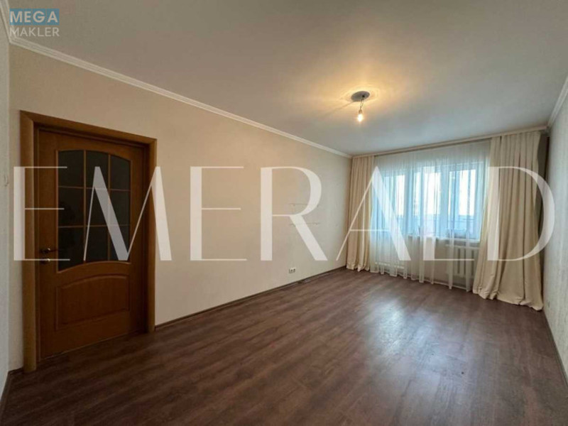 Продаж 3 кімнатної квартири (75/41/8), 6 пов. 16 пов. будинку, <a class="location-link" href="/kiev/" title="Недвижимость Київ">Київ</a>, <a class="location-link" href="/kiev/desnyanskij/" title="Недвижимость Деснянський район">Деснянський р-н</a>, Владимира Маяковского просп., 23 (изображение 7)