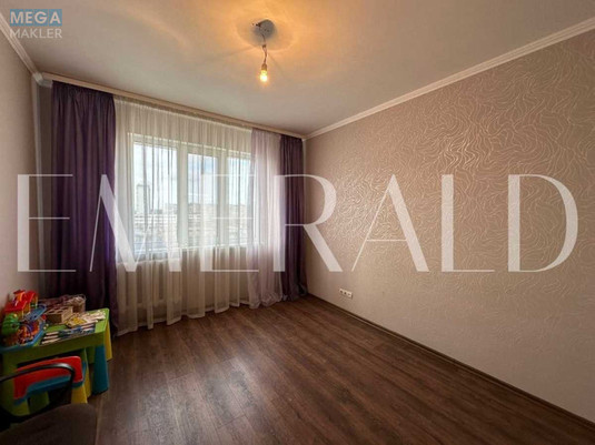 Продаж 3 кімнатної квартири (75/41/8), 6 пов. 16 пов. будинку, <a class="location-link" href="/kiev/" title="Недвижимость Київ">Київ</a>, <a class="location-link" href="/kiev/desnyanskij/" title="Недвижимость Деснянський район">Деснянський р-н</a>, Владимира Маяковского просп., 23 (изображение 8)