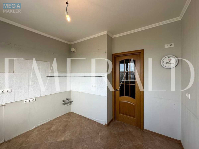 Продаж 3 кімнатної квартири (75/41/8), 6 пов. 16 пов. будинку, <a class="location-link" href="/kiev/" title="Недвижимость Київ">Київ</a>, <a class="location-link" href="/kiev/desnyanskij/" title="Недвижимость Деснянський район">Деснянський р-н</a>, Владимира Маяковского просп., 23 (изображение 12)