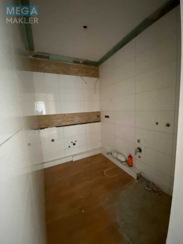 Продаж 2 кімнатної квартири (64,3/?/10,4), 3 пов. 6 пов. будинку, <a class="location-link" href="/lviv/" title="Недвижимость Львів">Львів</a>, <a class="location-link" href="/lviv/lychakovskij/" title="Недвижимость Личаківський район">Личаківський р-н</a>, Пасічна, 33 (изображение 7)