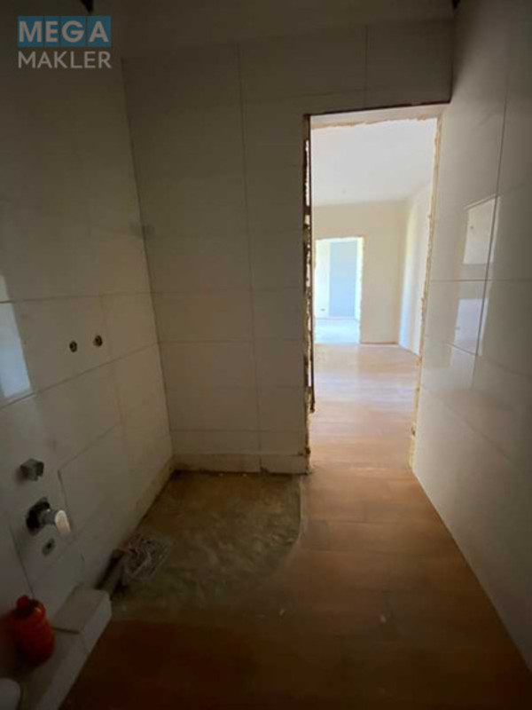 Продаж 2 кімнатної квартири (64,3/?/10,4), 3 пов. 6 пов. будинку, <a class="location-link" href="/lviv/" title="Недвижимость Львів">Львів</a>, <a class="location-link" href="/lviv/lychakovskij/" title="Недвижимость Личаківський район">Личаківський р-н</a>, Пасічна, 33 (изображение 8)