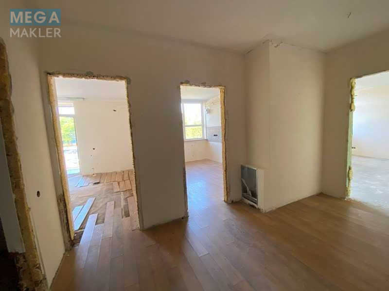 Продаж 2 кімнатної квартири (64,3/?/10,4), 3 пов. 6 пов. будинку, <a class="location-link" href="/lviv/" title="Недвижимость Львів">Львів</a>, <a class="location-link" href="/lviv/lychakovskij/" title="Недвижимость Личаківський район">Личаківський р-н</a>, Пасічна, 33 (изображение 9)