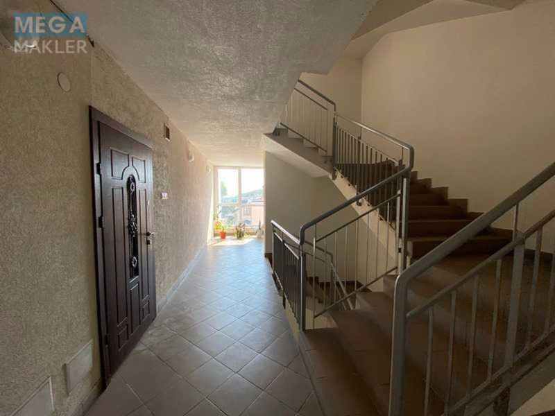 Продаж 2 кімнатної квартири (64,3/?/10,4), 3 пов. 6 пов. будинку, <a class="location-link" href="/lviv/" title="Недвижимость Львів">Львів</a>, <a class="location-link" href="/lviv/lychakovskij/" title="Недвижимость Личаківський район">Личаківський р-н</a>, Пасічна, 33 (изображение 21)