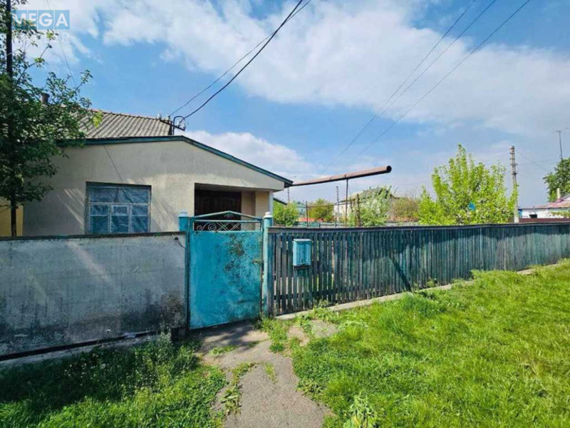 Продаж дома, 1 поверх, 77 кв.м, 3 кімнати, ділянка 15 соток, <a class="location-link" href="/zhovtnevoe-selo-kv-pereyaslav-hmelnickij-rajon/" title="Недвижимость Жовтневе">Жовтневе</a>, миру (изображение 2)