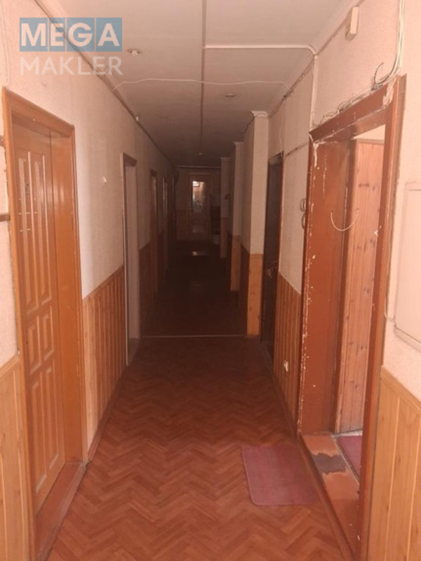 Продаж приміщення у нежитловому будинку, под офис, нормальне сост., <a class="location-link" href="/kiev/" title="Недвижимость Київ">Київ</a>, <a class="location-link" href="/kiev/shevchenkovskij/" title="Недвижимость Шевченківський район">Шевченківський р-н</a>, Саксаганського 133 А ( <img src="https://megamakler.com.ua/metro/ff0000.gif" alt="" class="metro" /> м. Вокзальная, 10 хвилин ) (изображение 5)