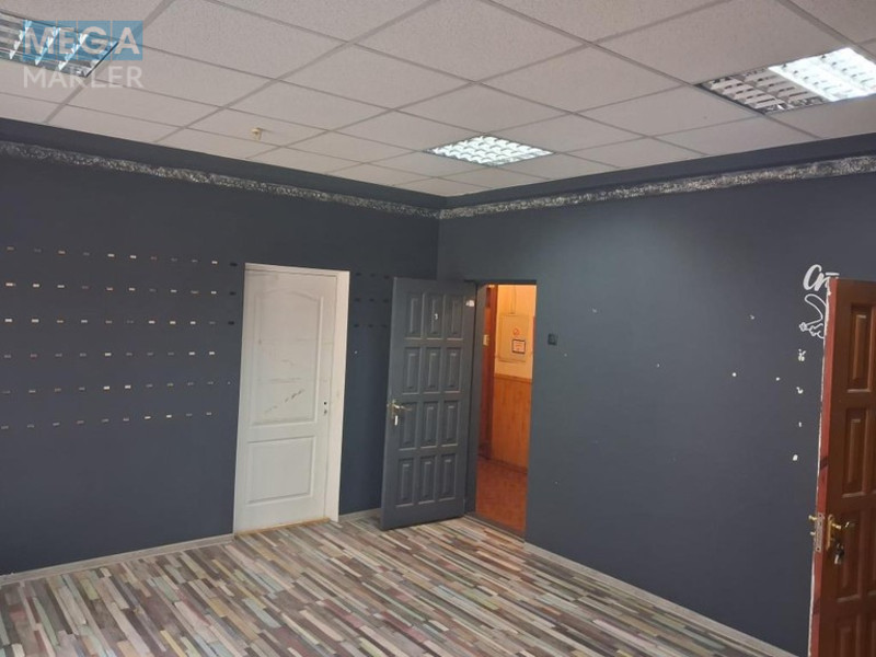 Продаж приміщення у нежитловому будинку, под офис, нормальне сост., <a class="location-link" href="/kiev/" title="Недвижимость Київ">Київ</a>, <a class="location-link" href="/kiev/shevchenkovskij/" title="Недвижимость Шевченківський район">Шевченківський р-н</a>, Саксаганського 133 А ( <img src="https://megamakler.com.ua/metro/ff0000.gif" alt="" class="metro" /> м. Вокзальная, 10 хвилин ) (изображение 7)