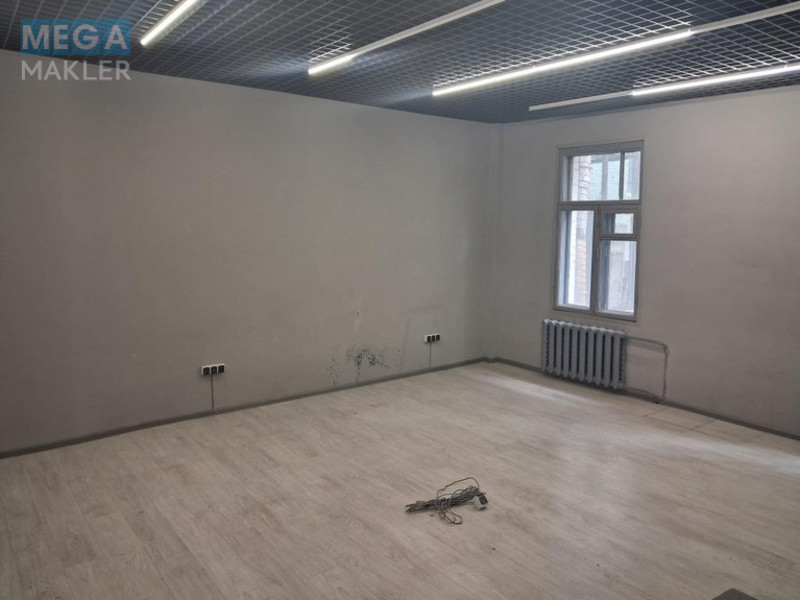 Продаж приміщення у нежитловому будинку, под офис, нормальне сост., <a class="location-link" href="/kiev/" title="Недвижимость Київ">Київ</a>, <a class="location-link" href="/kiev/shevchenkovskij/" title="Недвижимость Шевченківський район">Шевченківський р-н</a>, Саксаганського 133 А ( <img src="https://megamakler.com.ua/metro/ff0000.gif" alt="" class="metro" /> м. Вокзальная, 10 хвилин ) (изображение 8)