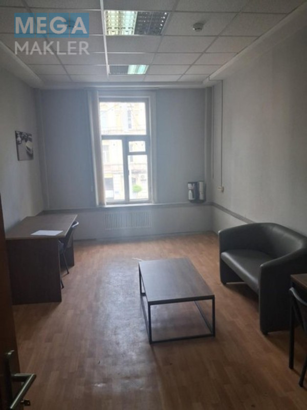 Продаж приміщення у нежитловому будинку, под офис, нормальне сост., <a class="location-link" href="/kiev/" title="Недвижимость Київ">Київ</a>, <a class="location-link" href="/kiev/shevchenkovskij/" title="Недвижимость Шевченківський район">Шевченківський р-н</a>, Саксаганського 133 А ( <img src="https://megamakler.com.ua/metro/ff0000.gif" alt="" class="metro" /> м. Вокзальная, 10 хвилин ) (изображение 14)