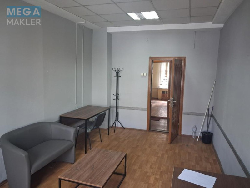 Продаж приміщення у нежитловому будинку, под офис, нормальне сост., <a class="location-link" href="/kiev/" title="Недвижимость Київ">Київ</a>, <a class="location-link" href="/kiev/shevchenkovskij/" title="Недвижимость Шевченківський район">Шевченківський р-н</a>, Саксаганського 133 А ( <img src="https://megamakler.com.ua/metro/ff0000.gif" alt="" class="metro" /> м. Вокзальная, 10 хвилин ) (изображение 16)