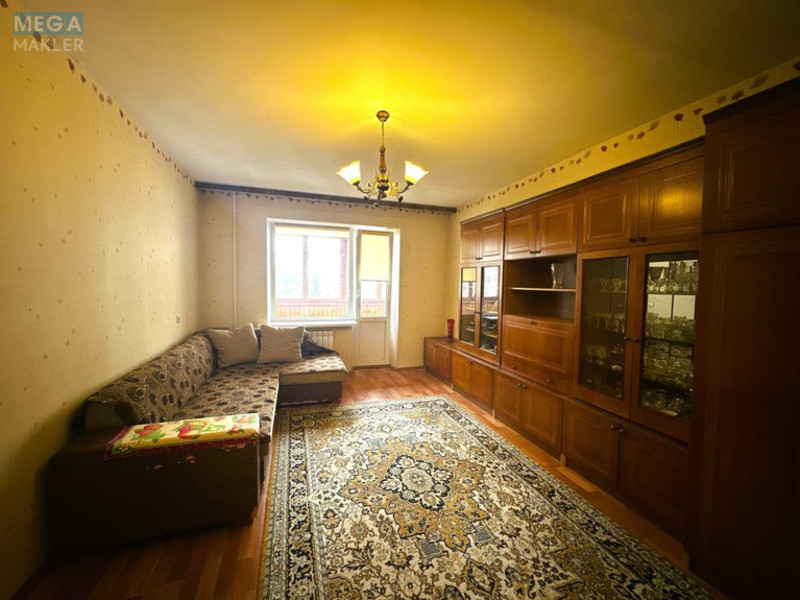 Продаж 3 кімнатної квартири (64/42/8), 8 пов. 10 пов. будинку, <a class="location-link" href="/kiev/" title="Недвижимость Київ">Київ</a>, <a class="location-link" href="/kiev/svyatoshinskij/" title="Недвижимость Святошинський район">Святошинський р-н</a>, Василя Стуса вул., 28 (изображение 2)