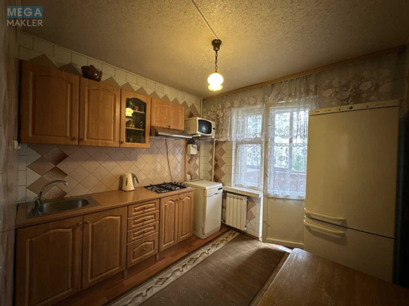 Продаж 3 кімнатної квартири (64/42/8), 8 пов. 10 пов. будинку, <a class="location-link" href="/kiev/" title="Недвижимость Київ">Київ</a>, <a class="location-link" href="/kiev/svyatoshinskij/" title="Недвижимость Святошинський район">Святошинський р-н</a>, Василя Стуса вул., 28 (изображение 11)