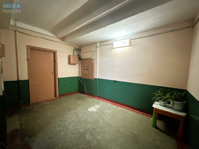 Продаж 3 кімнатної квартири (64/42/8), 8 пов. 10 пов. будинку, <a class="location-link" href="/kiev/" title="Недвижимость Київ">Київ</a>, <a class="location-link" href="/kiev/svyatoshinskij/" title="Недвижимость Святошинський район">Святошинський р-н</a>, Василя Стуса вул., 28 (изображение 19)