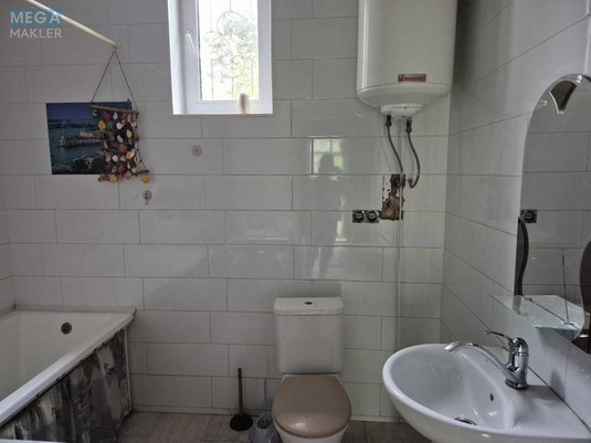 Продаж дома, 2&nbsp;поверху, 180&nbsp;кв.м, 4&nbsp;кімнати, ділянка 6&nbsp;соток, <a class="location-link" href="/lipovij-skitok/" title="Недвижимость Липовий Скиток">Липовий Скиток</a>, цветочная (изображение 4)