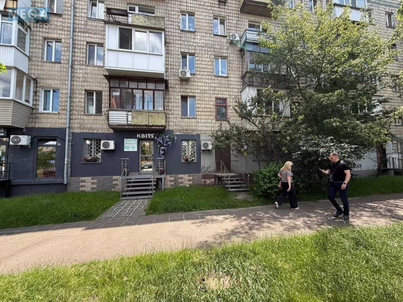 Оренда комерційної нерухомості, 44 кв.м, под магазин, <a class="location-link" href="/kiev/" title="Недвижимость Київ">Київ</a>, <a class="location-link" href="/kiev/dneprovskij/" title="Недвижимость Дніпровський район">Дніпровський р-н</a>, Соборності просп., 7 (изображение 7)