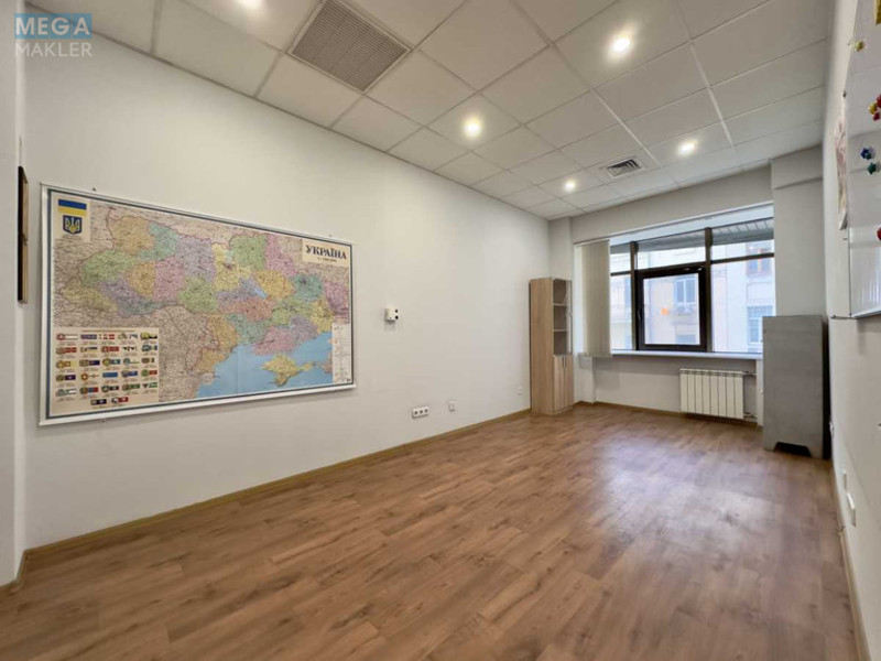 Оренда комерційної нерухомості, 385 кв.м, под офис, <a class="location-link" href="/kiev/" title="Недвижимость Київ">Київ</a>, <a class="location-link" href="/kiev/shevchenkovskij/" title="Недвижимость Шевченківський район">Шевченківський р-н</a>, Олеся Гончара ул., 41 (изображение 18)
