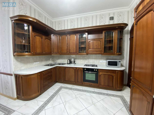 Оренда 4 кімнатні квартири, <a class="location-link" href="/kiev/" title="Недвижимость Київ">Київ</a>, <a class="location-link" href="/kiev/shevchenkovskij/" title="Недвижимость Шевченківський район">Шевченківський р-н</a>, Ярославов Вал ул., 14-Г (изображение 3)