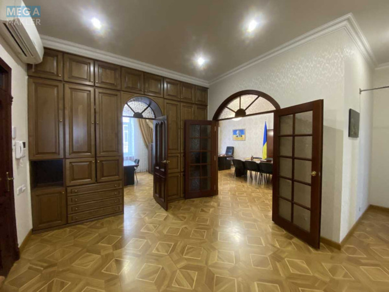 Оренда 4 кімнатні квартири, <a class="location-link" href="/kiev/" title="Недвижимость Київ">Київ</a>, <a class="location-link" href="/kiev/shevchenkovskij/" title="Недвижимость Шевченківський район">Шевченківський р-н</a>, Ярославов Вал ул., 14-Г (изображение 8)