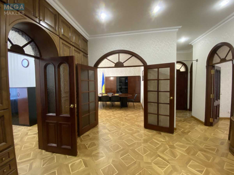 Оренда 4 кімнатні квартири, <a class="location-link" href="/kiev/" title="Недвижимость Київ">Київ</a>, <a class="location-link" href="/kiev/shevchenkovskij/" title="Недвижимость Шевченківський район">Шевченківський р-н</a>, Ярославов Вал ул., 14-Г (изображение 9)