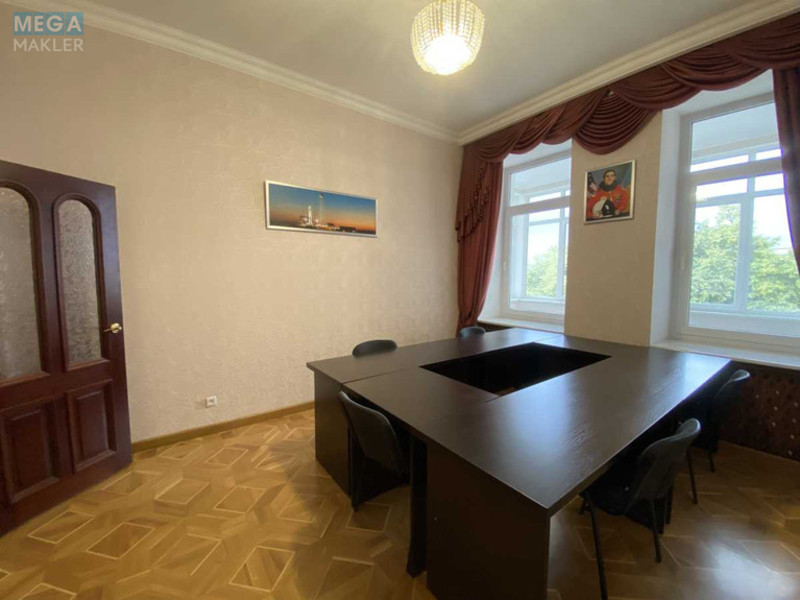 Оренда 4 кімнатні квартири, <a class="location-link" href="/kiev/" title="Недвижимость Київ">Київ</a>, <a class="location-link" href="/kiev/shevchenkovskij/" title="Недвижимость Шевченківський район">Шевченківський р-н</a>, Ярославов Вал ул., 14-Г (изображение 18)