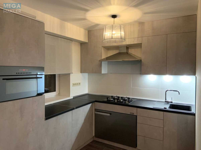 Продаж 2 кімнатної квартири (45/?/?), 5 пов. 5 пов. будинку, <a class="location-link" href="/kiev/" title="Недвижимость Київ">Київ</a>, <a class="location-link" href="/kiev/pecherskij/" title="Недвижимость Печерський район">Печерський р-н</a>, Леси Украинки бульв., 16 (изображение 2)