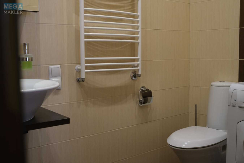 Оренда 3 кімнатної квартири, <a class="location-link" href="/kiev/" title="Недвижимость Київ">Київ</a>, <a class="location-link" href="/kiev/darnickij/" title="Недвижимость Дарницький район">Дарницький р-н</a>, Урловская ул., 11/44 (изображение 7)