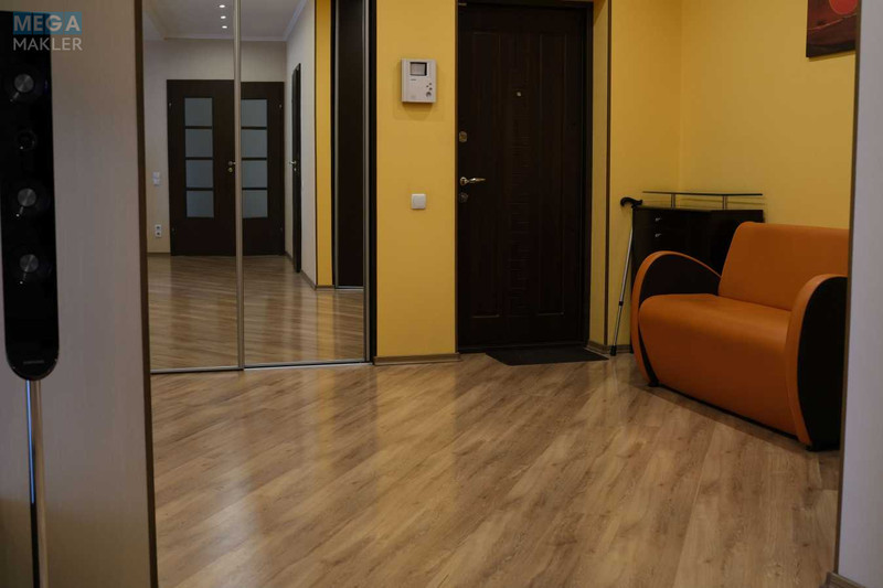 Оренда 3 кімнатної квартири, <a class="location-link" href="/kiev/" title="Недвижимость Київ">Київ</a>, <a class="location-link" href="/kiev/darnickij/" title="Недвижимость Дарницький район">Дарницький р-н</a>, Урловская ул., 11/44 (изображение 8)