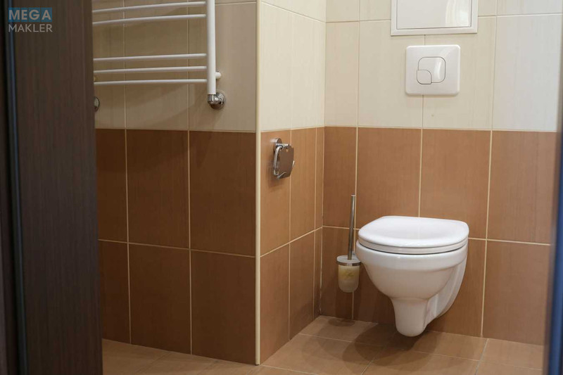 Оренда 3 кімнатної квартири, <a class="location-link" href="/kiev/" title="Недвижимость Київ">Київ</a>, <a class="location-link" href="/kiev/darnickij/" title="Недвижимость Дарницький район">Дарницький р-н</a>, Урловская ул., 11/44 (изображение 13)