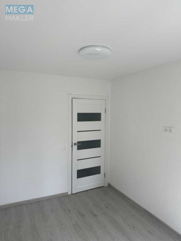 Продаж 3 кімнатної квартири (57,1/40,5/6,1), 1 пов. 1 пов. будинку, <a class="location-link" href="/kiev/" title="Недвижимость Київ">Київ</a>, <a class="location-link" href="/kiev/svyatoshinskij/" title="Недвижимость Святошинський район">Святошинський р-н</a>, Академіка Туполєва вул., 17 (изображение 2)
