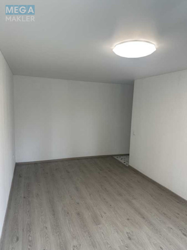 Продаж 3 кімнатної квартири (57,1/40,5/6,1), 1 пов. 1 пов. будинку, <a class="location-link" href="/kiev/" title="Недвижимость Київ">Київ</a>, <a class="location-link" href="/kiev/svyatoshinskij/" title="Недвижимость Святошинський район">Святошинський р-н</a>, Академіка Туполєва вул., 17 (изображение 6)