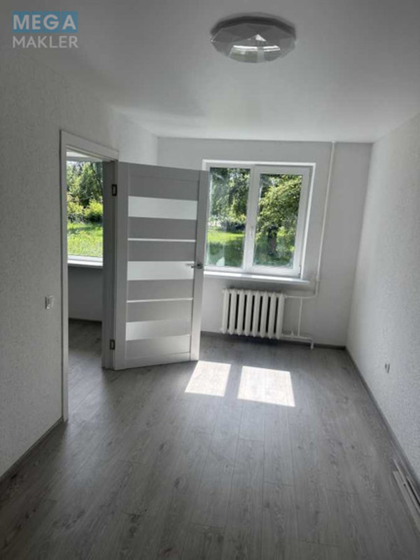 Продаж 3 кімнатної квартири (57,1/40,5/6,1), 1 пов. 1 пов. будинку, <a class="location-link" href="/kiev/" title="Недвижимость Київ">Київ</a>, <a class="location-link" href="/kiev/svyatoshinskij/" title="Недвижимость Святошинський район">Святошинський р-н</a>, Академіка Туполєва вул., 17 (изображение 7)