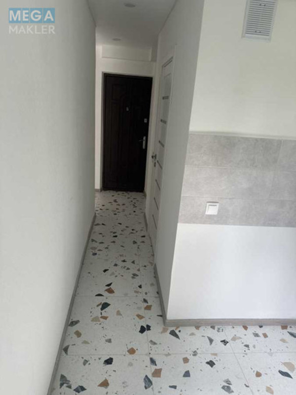 Продаж 3 кімнатної квартири (57,1/40,5/6,1), 1 пов. 1 пов. будинку, <a class="location-link" href="/kiev/" title="Недвижимость Київ">Київ</a>, <a class="location-link" href="/kiev/svyatoshinskij/" title="Недвижимость Святошинський район">Святошинський р-н</a>, Академіка Туполєва вул., 17 (изображение 10)