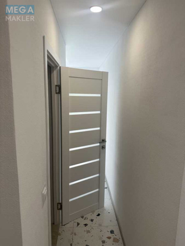 Продаж 3 кімнатної квартири (57,1/40,5/6,1), 1 пов. 1 пов. будинку, <a class="location-link" href="/kiev/" title="Недвижимость Київ">Київ</a>, <a class="location-link" href="/kiev/svyatoshinskij/" title="Недвижимость Святошинський район">Святошинський р-н</a>, Академіка Туполєва вул., 17 (изображение 18)
