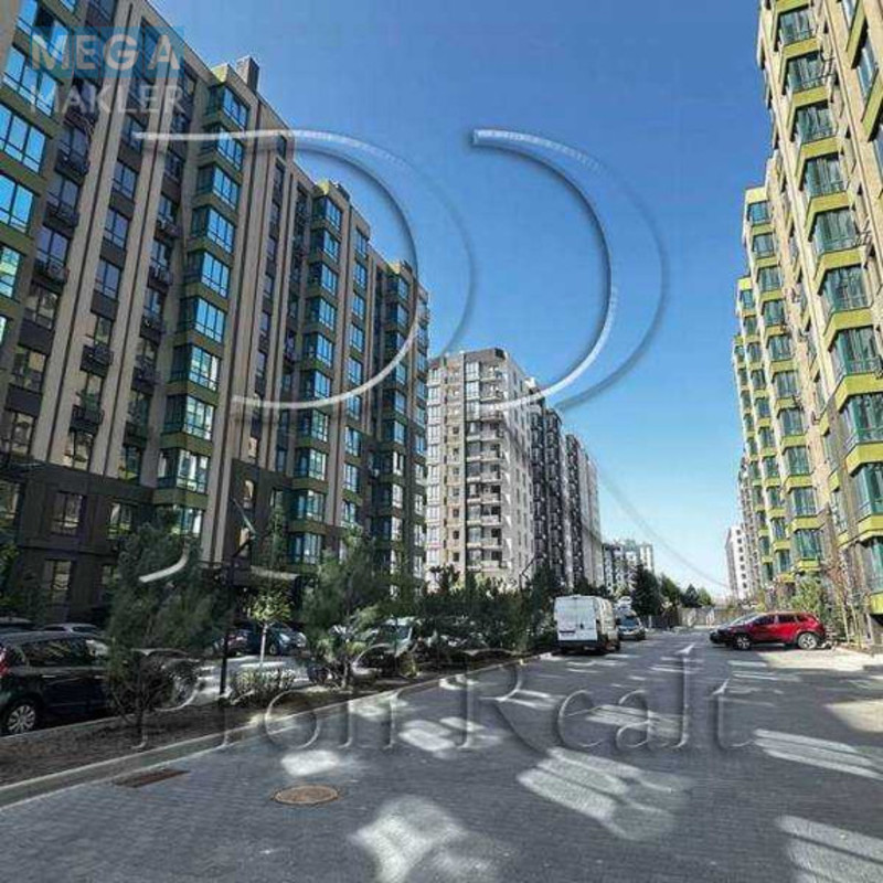Продаж 3 кімнатної квартири (78/45/15), 9 пов. 10 пов. будинку, <a class="location-link" href="/sofievskaya-borshagovka/" title="Недвижимость Софіївська Борщагівка">Софіївська Борщагівка</a>, Героїв Небесної Сотні проспект, 14/1 (изображение 2)