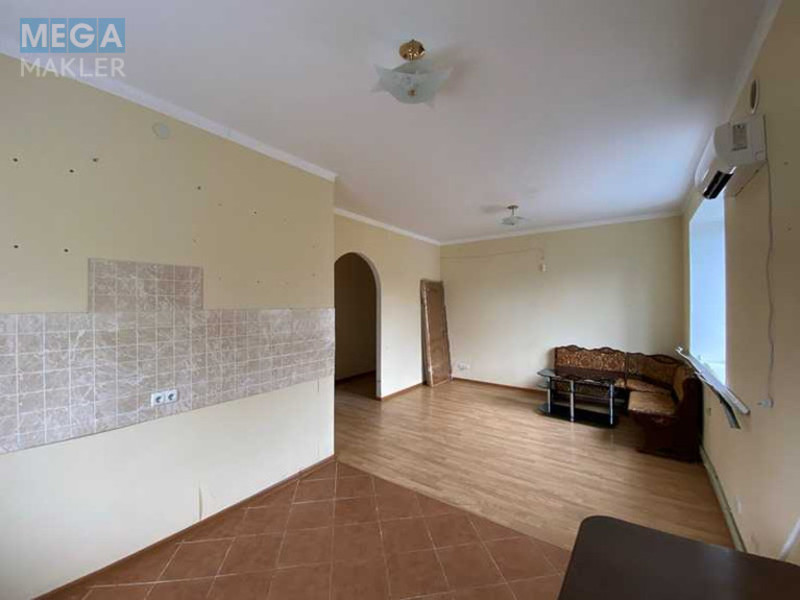 Продаж 2 кімнатної квартири (57/13/24), 2 пов. 4 пов. будинку, <a class="location-link" href="/shpola/" title="Недвижимость Шпола">Шпола</a>, Слободская, 108а (изображение 2)