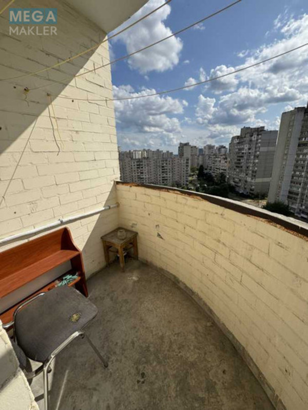 Продаж 2 кімнатної квартири (70/35/15), 12 пов. 16 пов. будинку, <a class="location-link" href="/kiev/" title="Недвижимость Київ">Київ</a>, <a class="location-link" href="/kiev/darnickij/" title="Недвижимость Дарницький район">Дарницький р-н</a>, Миколи Бажана просп., 26 (изображение 4)