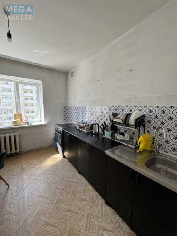 Продаж 2 кімнатної квартири (70/35/15), 12 пов. 16 пов. будинку, <a class="location-link" href="/kiev/" title="Недвижимость Київ">Київ</a>, <a class="location-link" href="/kiev/darnickij/" title="Недвижимость Дарницький район">Дарницький р-н</a>, Миколи Бажана просп., 26 (изображение 13)