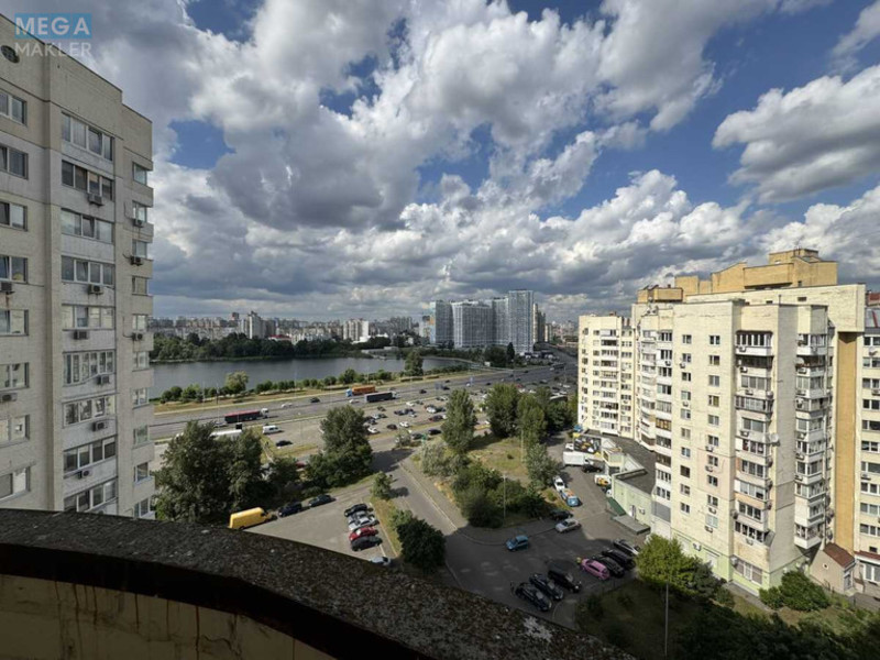 Продаж 2 кімнатної квартири (70/35/15), 12 пов. 16 пов. будинку, <a class="location-link" href="/kiev/" title="Недвижимость Київ">Київ</a>, <a class="location-link" href="/kiev/darnickij/" title="Недвижимость Дарницький район">Дарницький р-н</a>, Миколи Бажана просп., 26 (изображение 16)