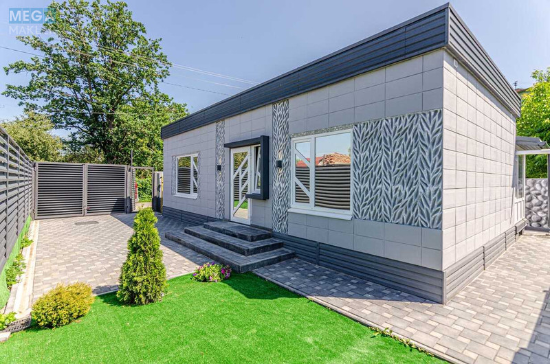 Продаж дома, 1 поверх, 75 кв.м, 3 кімнати, ділянка 1 сотка, <a class="location-link" href="/poltava/" title="Недвижимость Полтава">Полтава</a>, <a class="location-link" href="/poltava/oktyabrskij/" title="Недвижимость Жовтневий район">Жовтневий р-н</a>, Центральна, 1 (изображение 10)