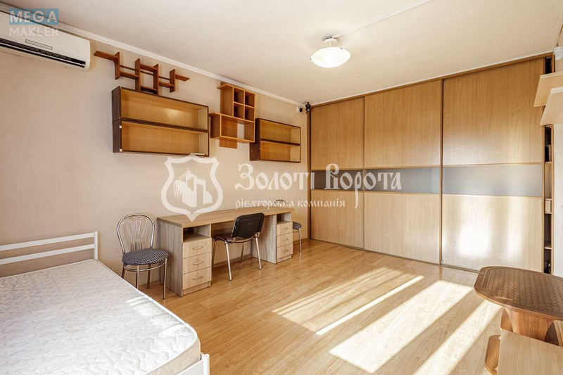 Продаж 3 кімнатної квартири (70/41/7), 9 пов. 9 пов. будинку, <a class="location-link" href="/kiev/" title="Недвижимость Київ">Київ</a>, <a class="location-link" href="/kiev/obolonskij/" title="Недвижимость Оболонський район">Оболонський р-н</a>, Оболонський просп., 34 (изображение 2)
