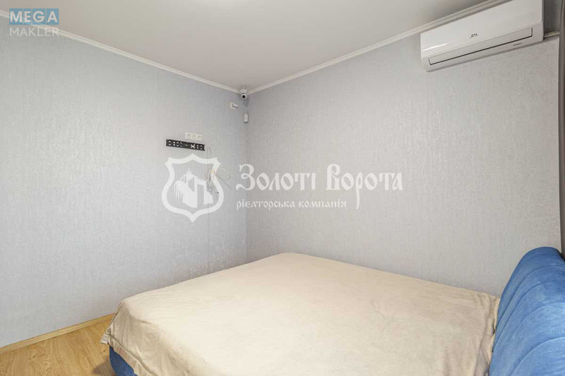 Продаж 3 кімнатної квартири (70/41/7), 9 пов. 9 пов. будинку, <a class="location-link" href="/kiev/" title="Недвижимость Київ">Київ</a>, <a class="location-link" href="/kiev/obolonskij/" title="Недвижимость Оболонський район">Оболонський р-н</a>, Оболонський просп., 34 (изображение 6)
