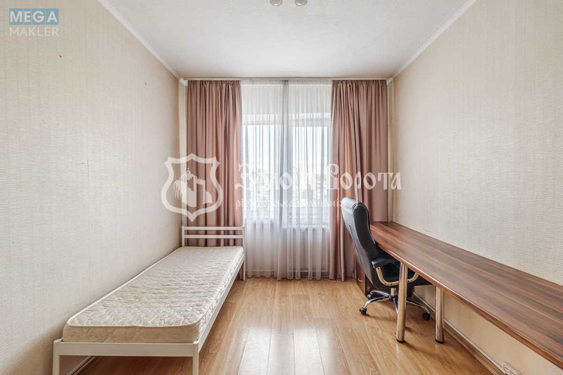 Продаж 3 кімнатної квартири (70/41/7), 9 пов. 9 пов. будинку, <a class="location-link" href="/kiev/" title="Недвижимость Київ">Київ</a>, <a class="location-link" href="/kiev/obolonskij/" title="Недвижимость Оболонський район">Оболонський р-н</a>, Оболонський просп., 34 (изображение 7)