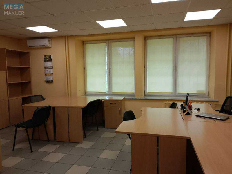 Оренда комерційної нерухомості, 105 кв.м, под офис, <a class="location-link" href="/kiev/" title="Недвижимость Київ">Київ</a>, <a class="location-link" href="/kiev/obolonskij/" title="Недвижимость Оболонський район">Оболонський р-н</a>, Маршала Тимошенка вул., 29в (изображение 3)